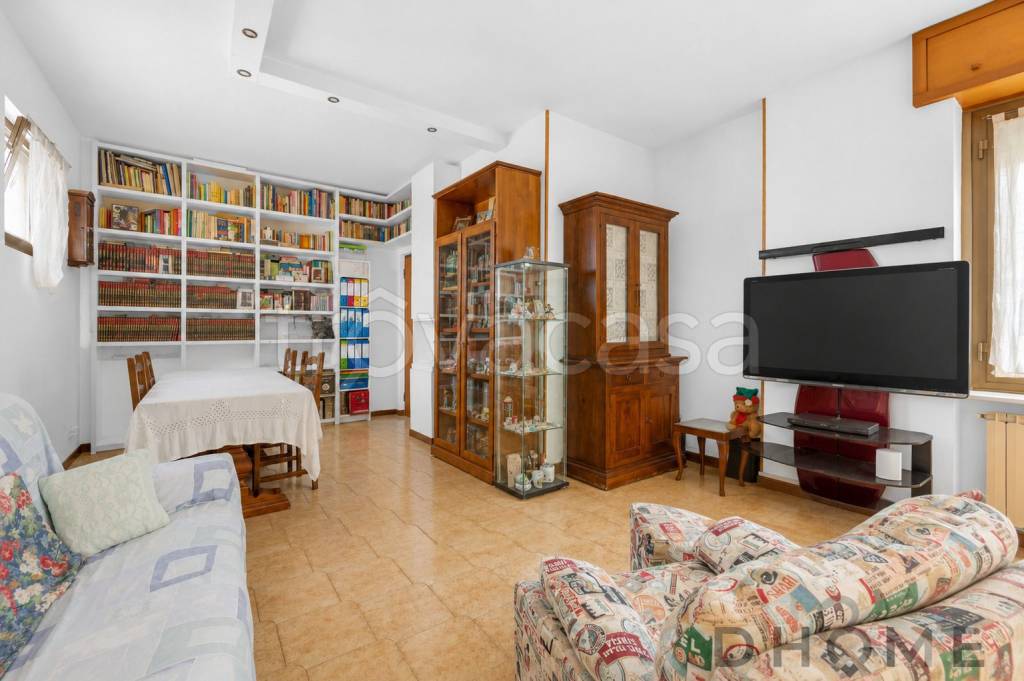 appartamento in vendita a Milano in zona Casoretto