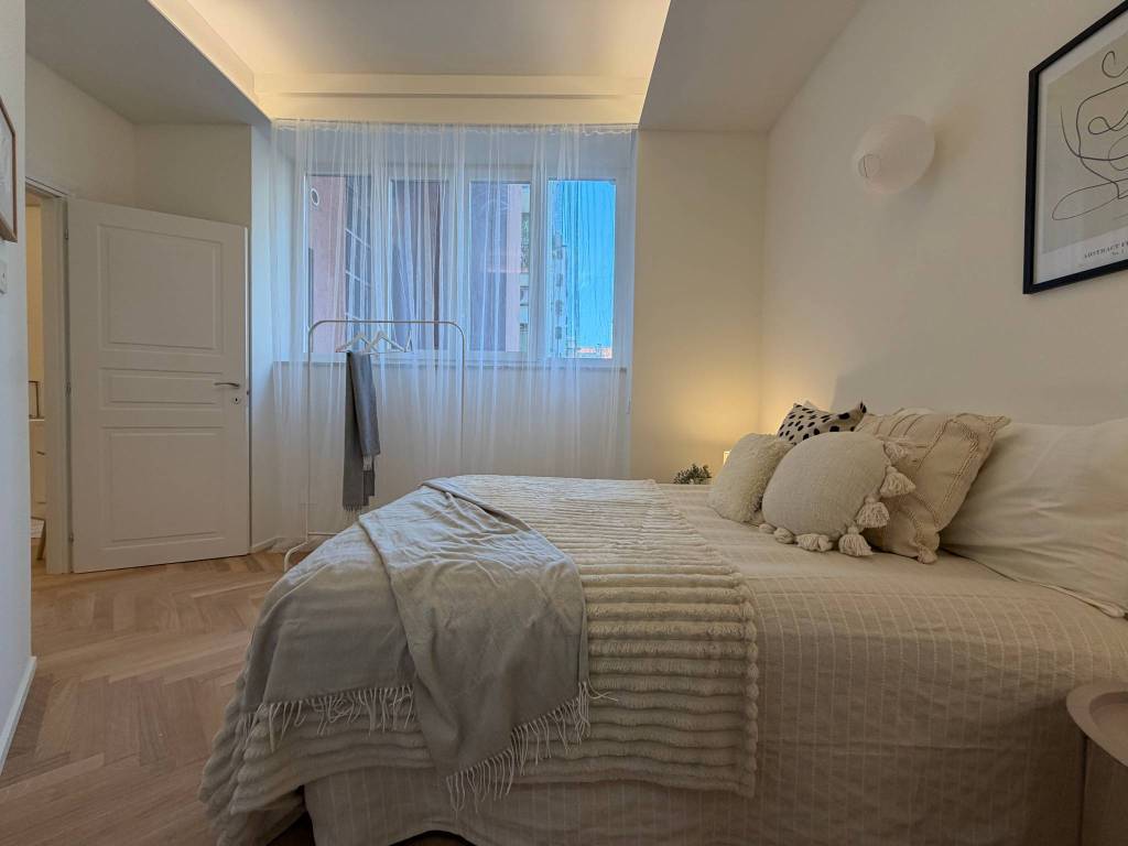 appartamento in vendita a Milano in zona Corsica