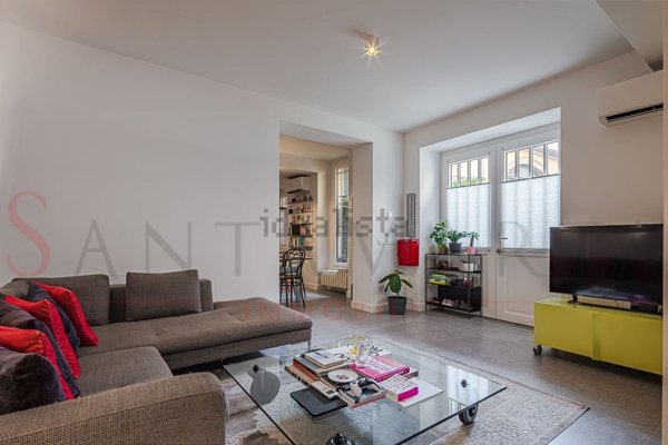 appartamento in vendita a Milano in zona Porta Ticinese