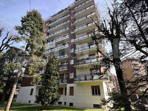 appartamento in vendita a Milano in zona San Siro