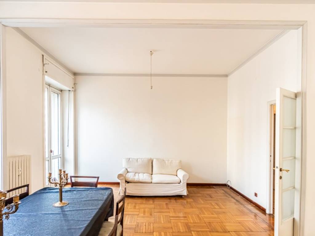 appartamento in vendita a Milano in zona Porta Venezia