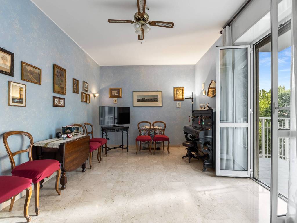 appartamento in vendita a Milano in zona Città Studi