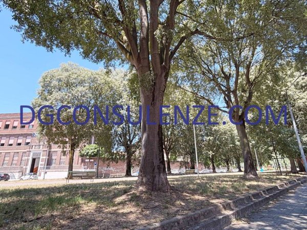 appartamento in vendita a Milano in zona Corvetto