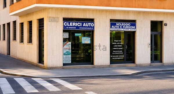 negozio in vendita a Milano in zona Bicocca
