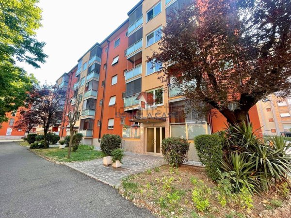 appartamento in vendita a Milano in zona Gallaratese