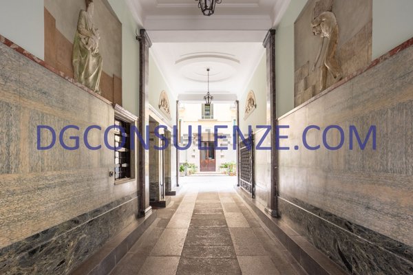 ufficio in vendita a Milano in zona Guastalla