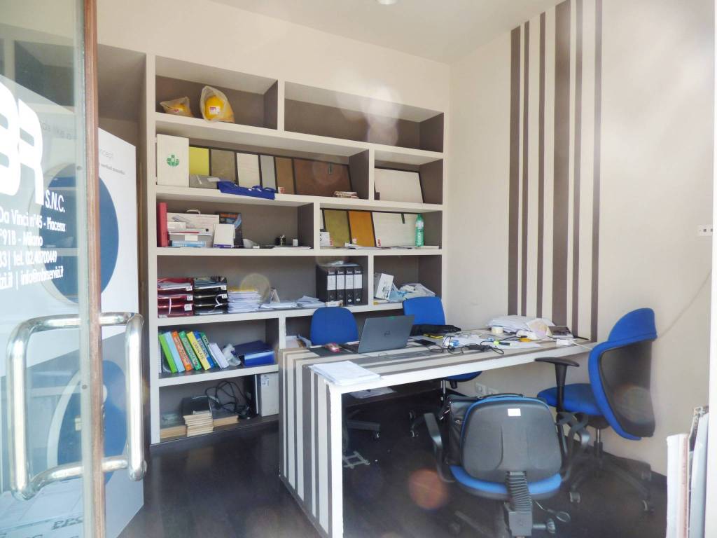 negozio in vendita a Milano in zona Città Studi