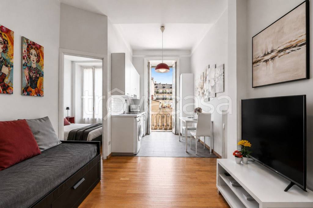 appartamento in vendita a Milano in zona XXII Marzo
