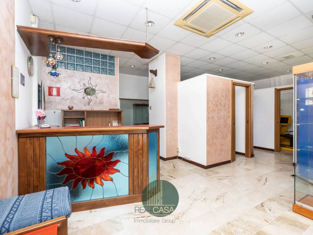 negozio in vendita a Milano in zona Chiesa Rossa