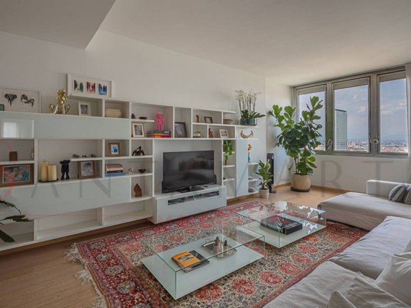 appartamento in vendita a Milano in zona Porta Garibaldi