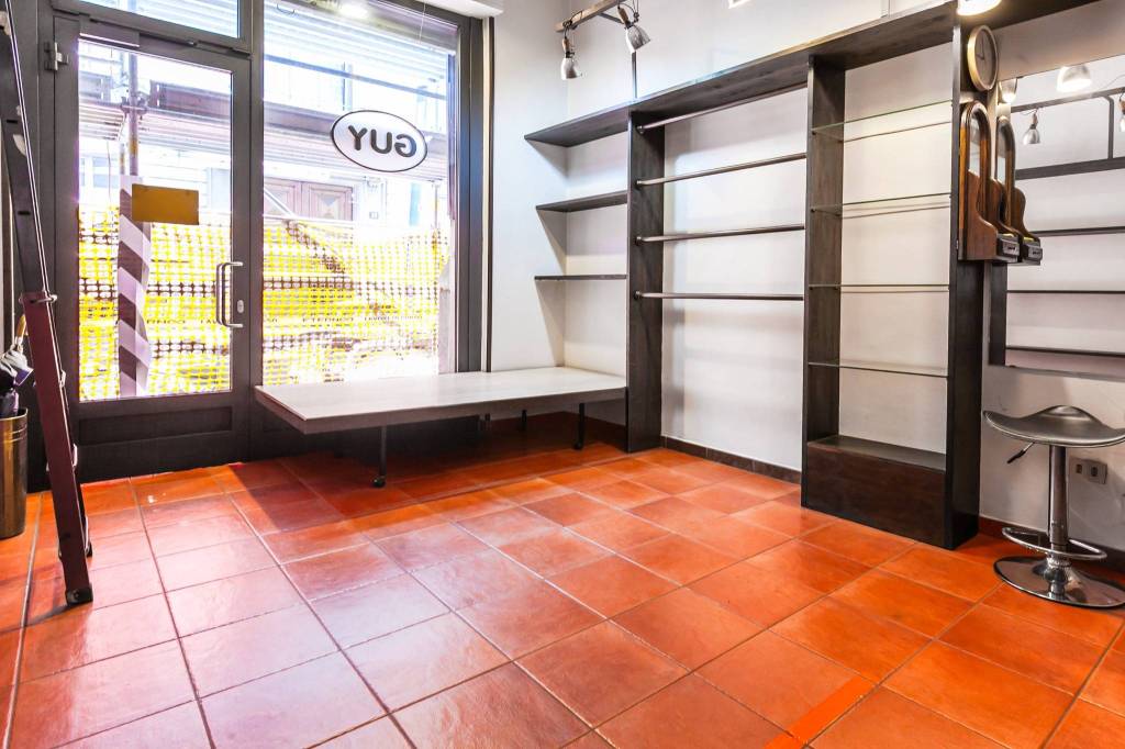 negozio in vendita a Milano in zona Sempione