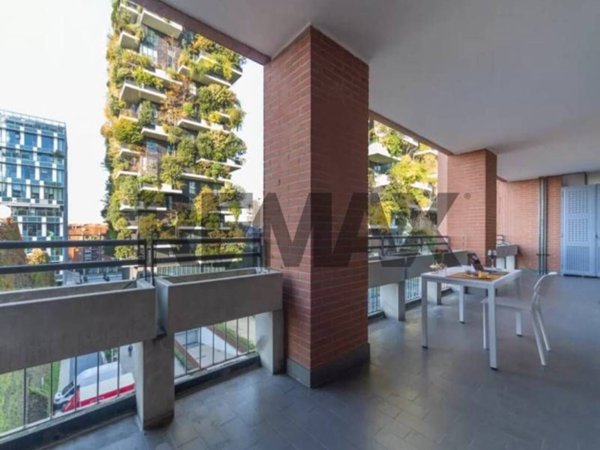 appartamento in vendita a Milano in zona Porta Garibaldi