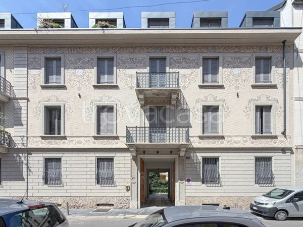 appartamento in vendita a Milano in zona Guastalla