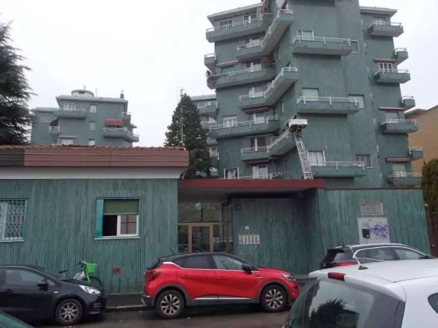 appartamento in vendita a Milano in zona Restocco Maroni