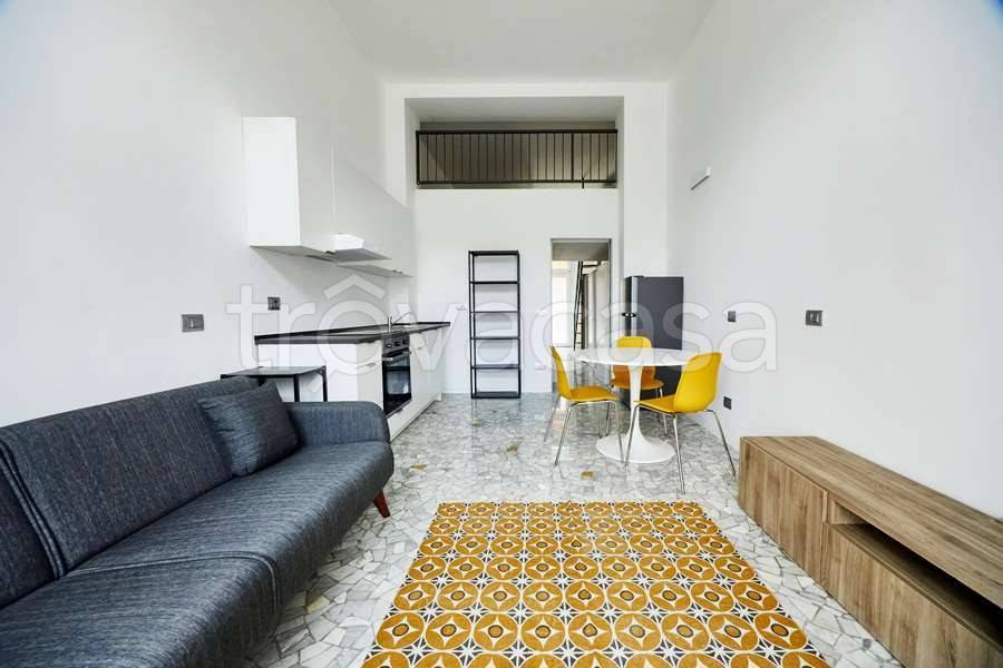 appartamento in vendita a Milano in zona Lorenteggio