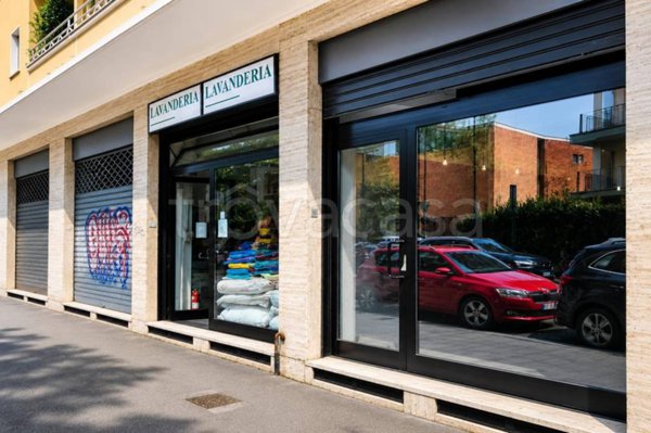 negozio in vendita a Milano