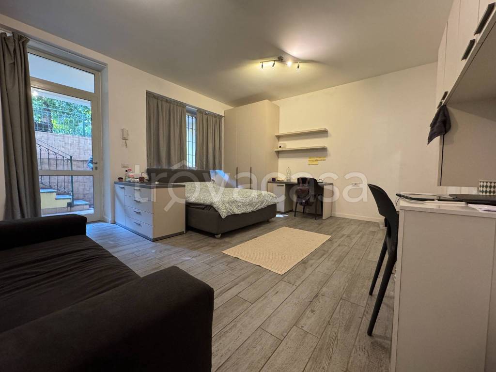 appartamento in vendita a Milano in zona XXII Marzo