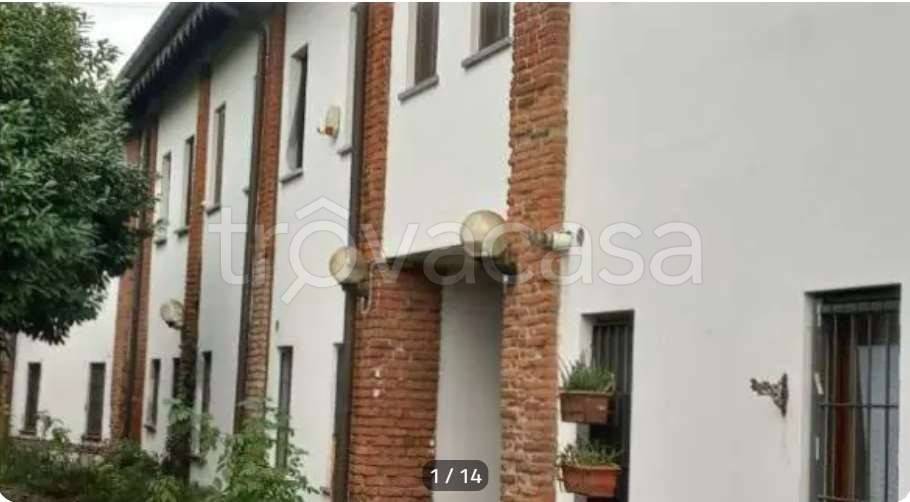 casa indipendente in vendita a Milano in zona Baggio