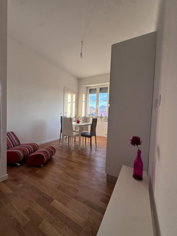 appartamento in vendita a Milano in zona Famagosta