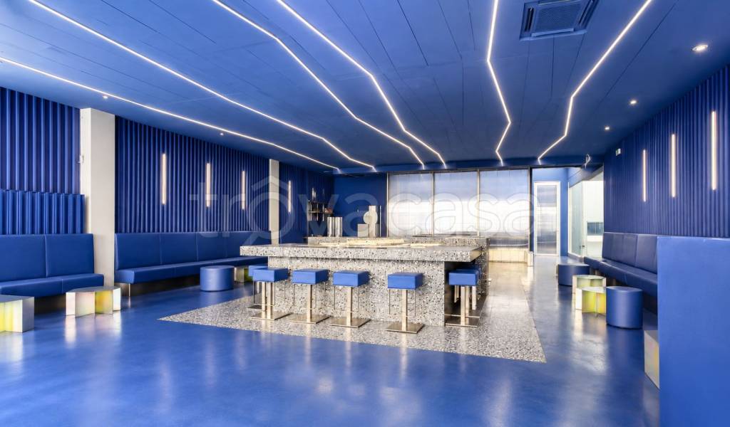 appartamento in vendita a Milano in zona Barona