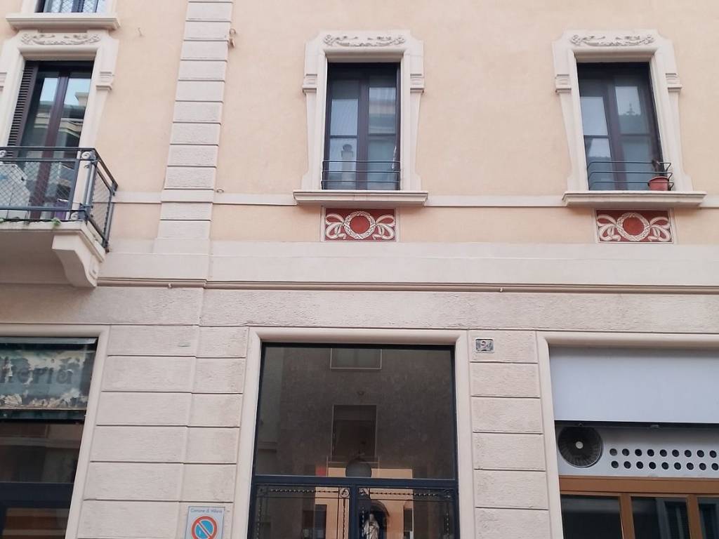 appartamento in vendita a Milano in zona Isola