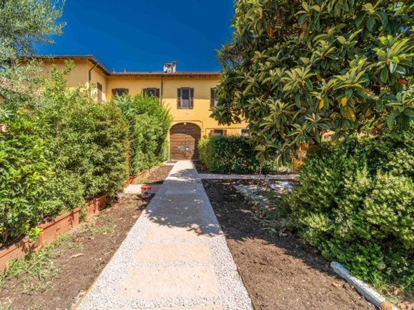 appartamento in vendita a Milano in zona Forlanini