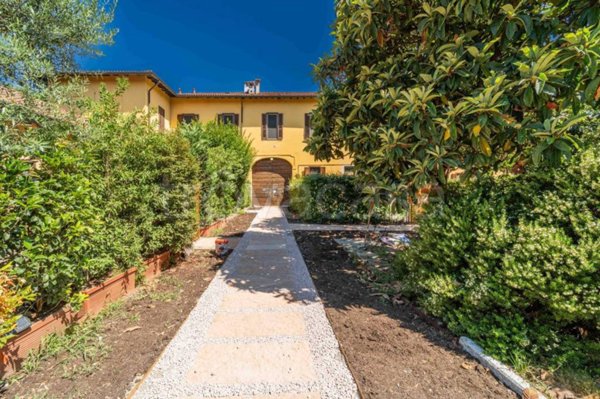 appartamento in vendita a Milano in zona Ortica