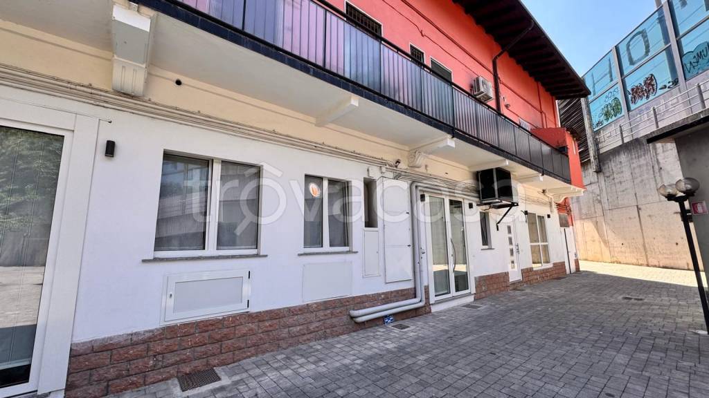 appartamento in vendita a Milano in zona Corsica
