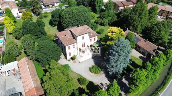 casa indipendente in vendita a Milano in zona Piazzale Lodi