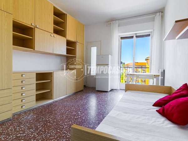 appartamento in vendita a Milano in zona Vigentino