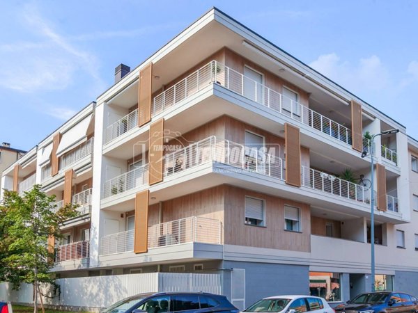 appartamento in vendita a Milano in zona Dergano