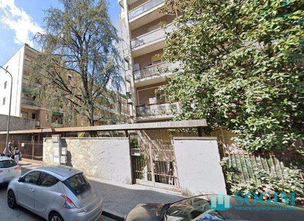 locale commerciale in vendita a Milano in zona Gorla