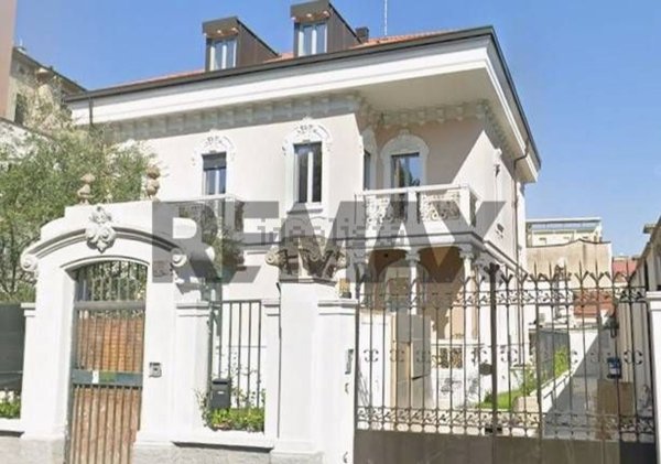 appartamento in vendita a Milano in zona Villapizzone