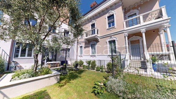 appartamento in vendita a Milano in zona Villapizzone