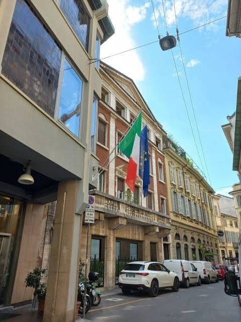 appartamento in vendita a Milano in zona Cadorna