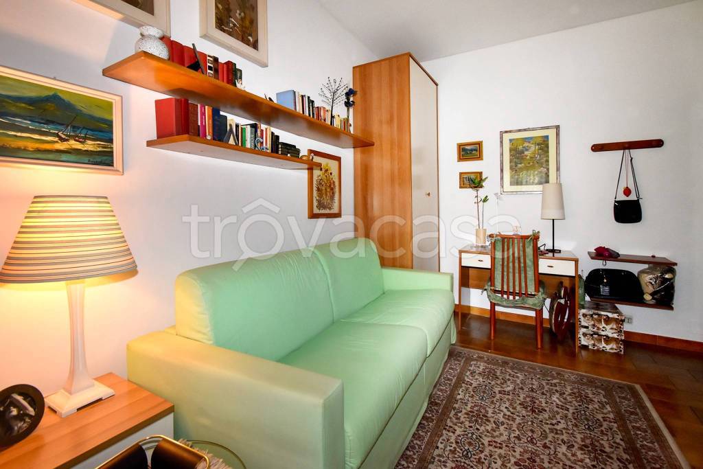 appartamento in vendita a Milano in zona Gorla