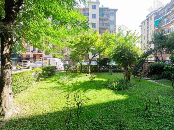appartamento in vendita a Milano in zona Feltre