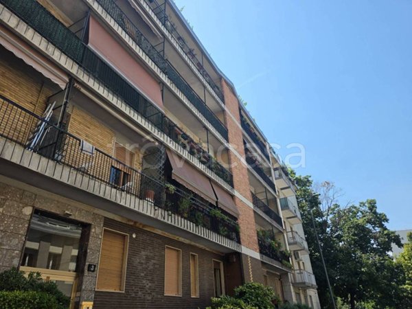 appartamento in vendita a Milano in zona Bande Nere