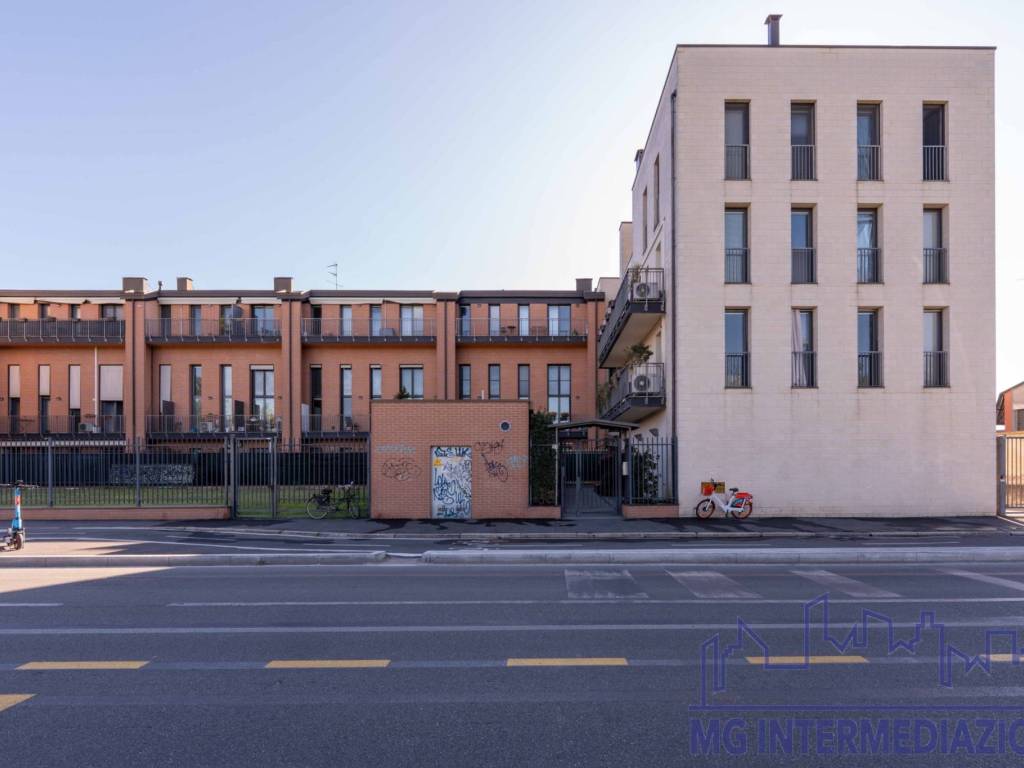 appartamento in vendita a Milano in zona Forlanini