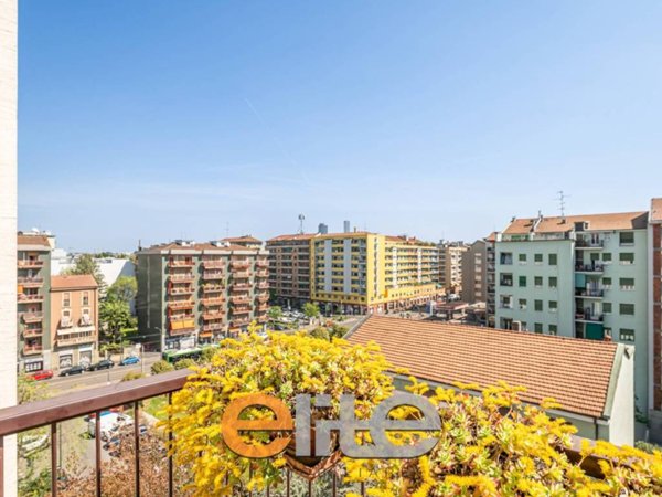 appartamento in vendita a Milano in zona Bande Nere