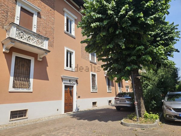 appartamento in vendita a Milano in zona Bande Nere