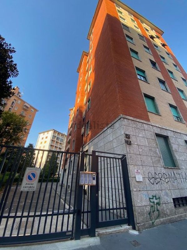 appartamento in vendita a Milano in zona Bande Nere