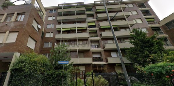 appartamento in vendita a Milano in zona Piazzale Lodi