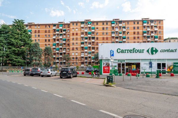 appartamento in vendita a Milano in zona Gallaratese
