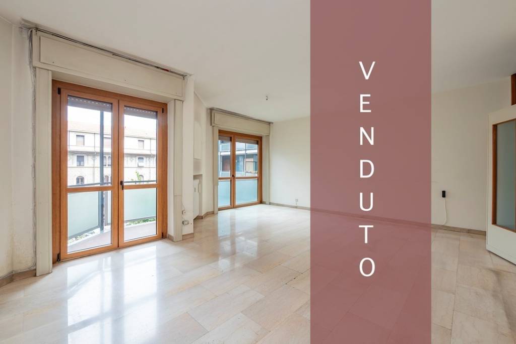 appartamento in vendita a Milano in zona Città Studi
