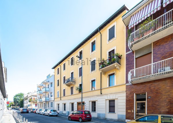 appartamento in vendita a Milano in zona Dergano