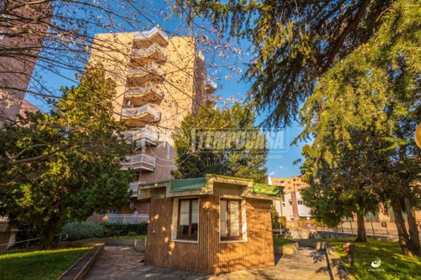 appartamento in vendita a Milano in zona Vigentino