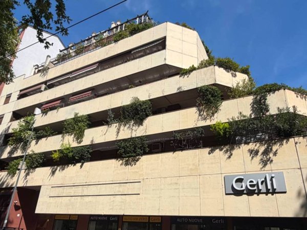 appartamento in vendita a Milano in zona Bicocca