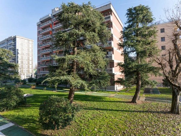 appartamento in vendita a Milano in zona Vigentino