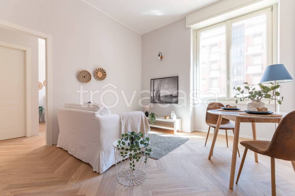appartamento in vendita a Milano in zona Brera